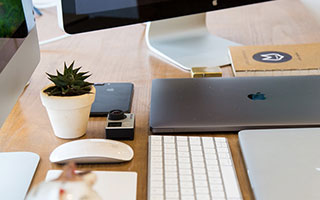 九游官网-张奔斗：今年没怎么赚钱的吴迪，却一直在捐钱